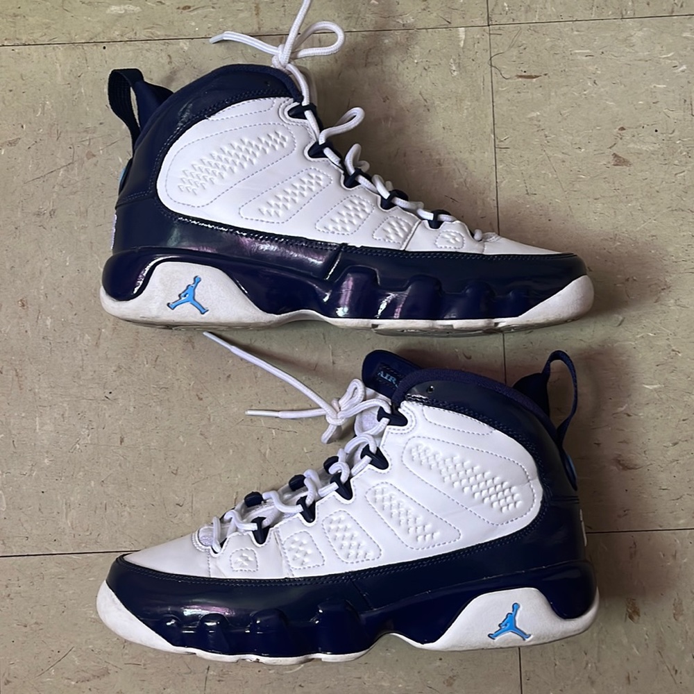 Air Jordan 9 retro UNC